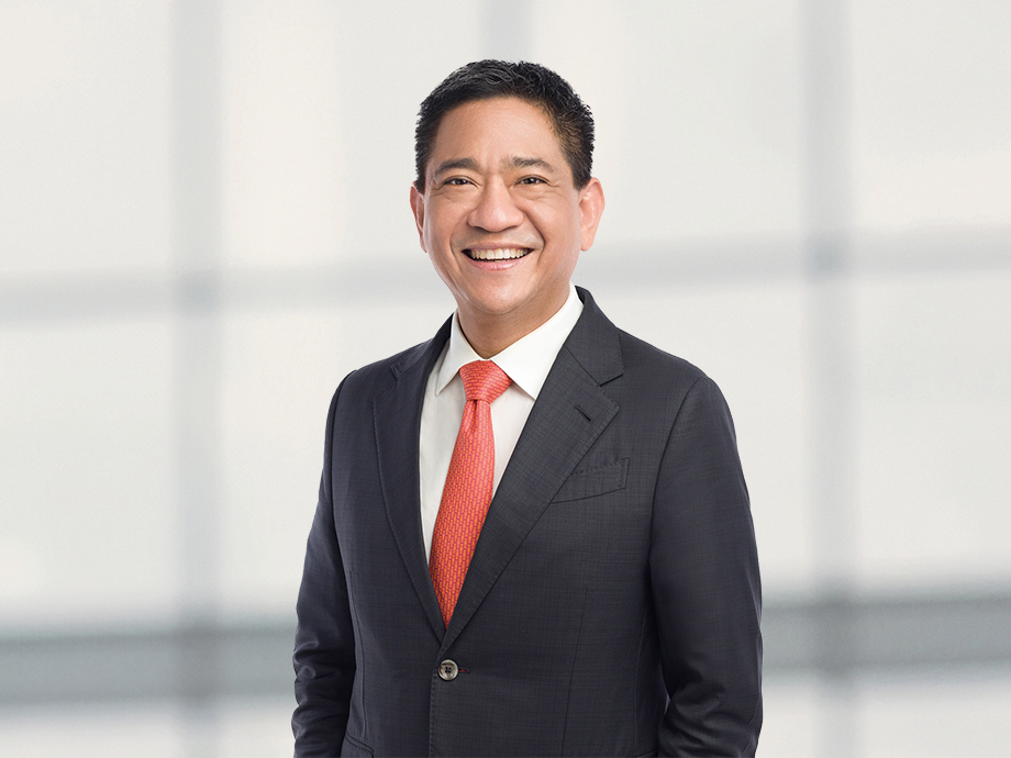 Mr Jason Moo, CEO Bank of Singapore